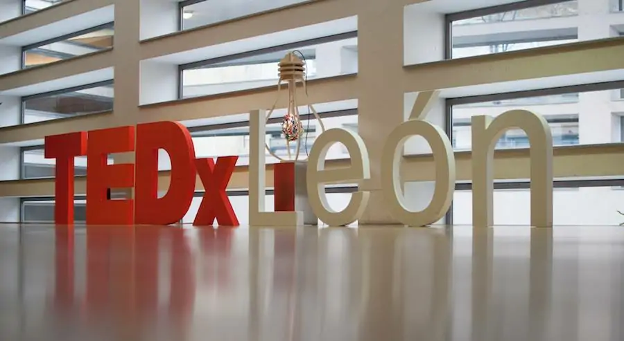 Letras corpóreas para negocios en Valencia